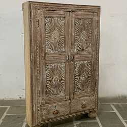 Шкаф "Индийский Антик", тиковое дерево, ручная резьба