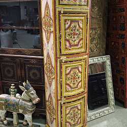 Шкаф "Индийская роспись", ручная работа, массив дерева