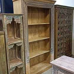 Шкаф книжный с полками "Антик", массив дерева