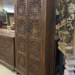 Шкаф "Форт", дерево, резьбаИндия